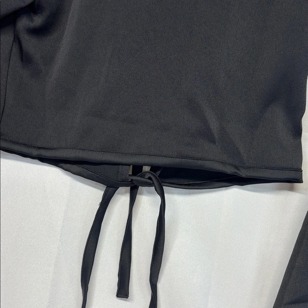VELLAROSA two tie open front Black long Bell Sleeve Crop Top shirt top blouse xs